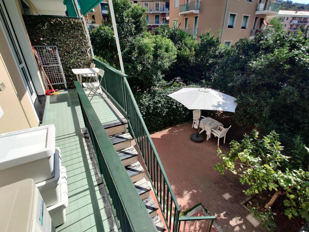 Appartamenti Con Giardino E Posto Auto Per Famiglie Finale Ligure Exterior photo